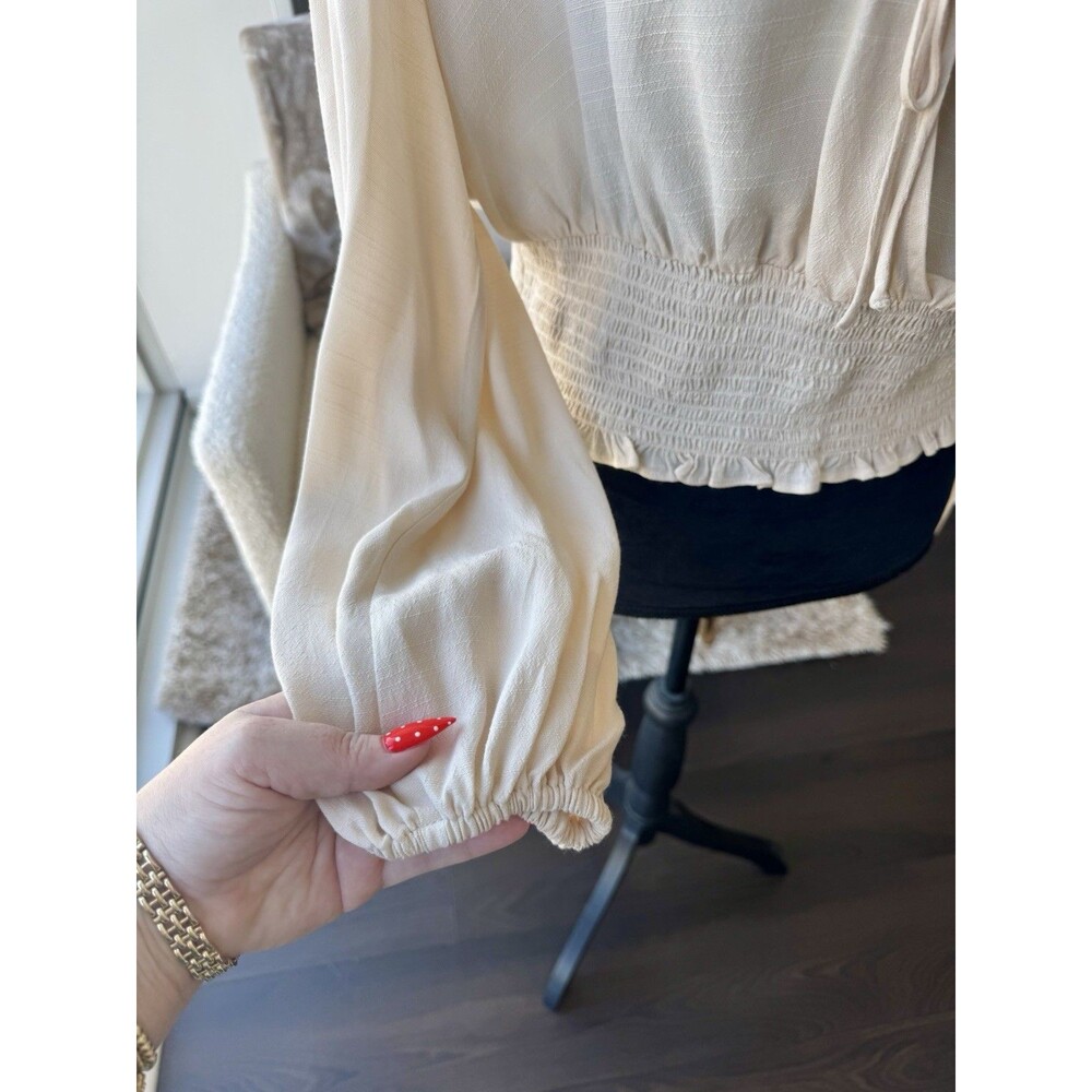 Express Cream Deep V-Neck Tie Front Long Sleeve Cropped Blouse Size Large NEW! - Picture 3 of 6